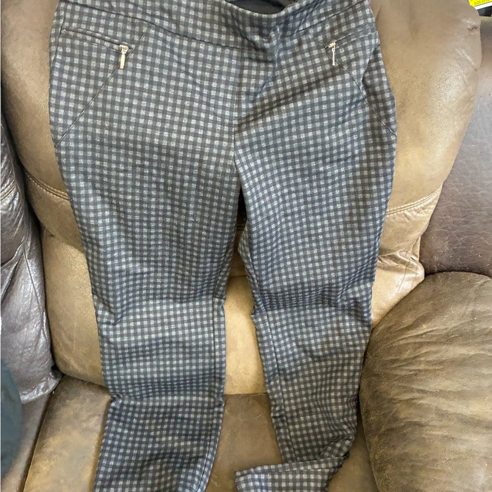 Soho Apparel Men's Checkered Chinos - Black and Gray